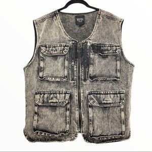 Boohoo Man | Grey Utility Vest In Acid Wash Denim